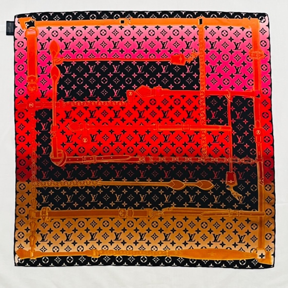 Louis Vuitton Monogram Carré Rising Confidential Silk Scarf Beige/Black – NWT - Picture 2 of 9